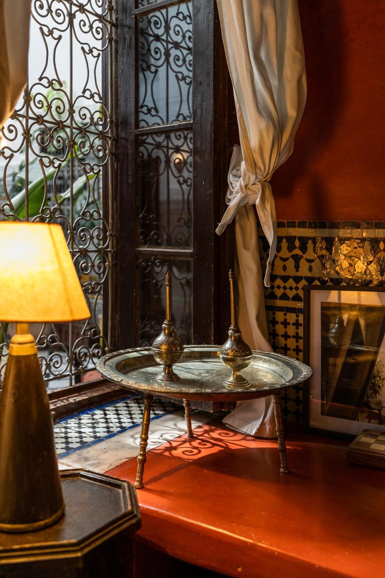 Riad Tizwa Fez Bagian luar foto