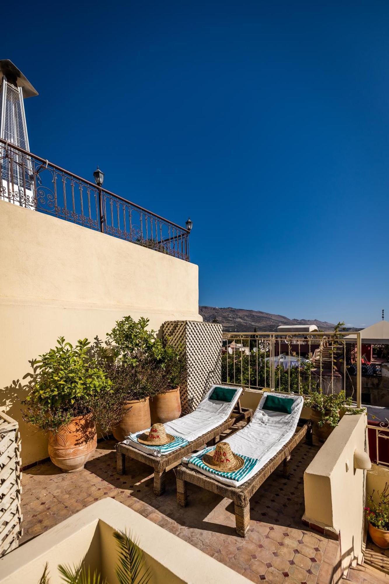 Riad Tizwa Fez Bagian luar foto
