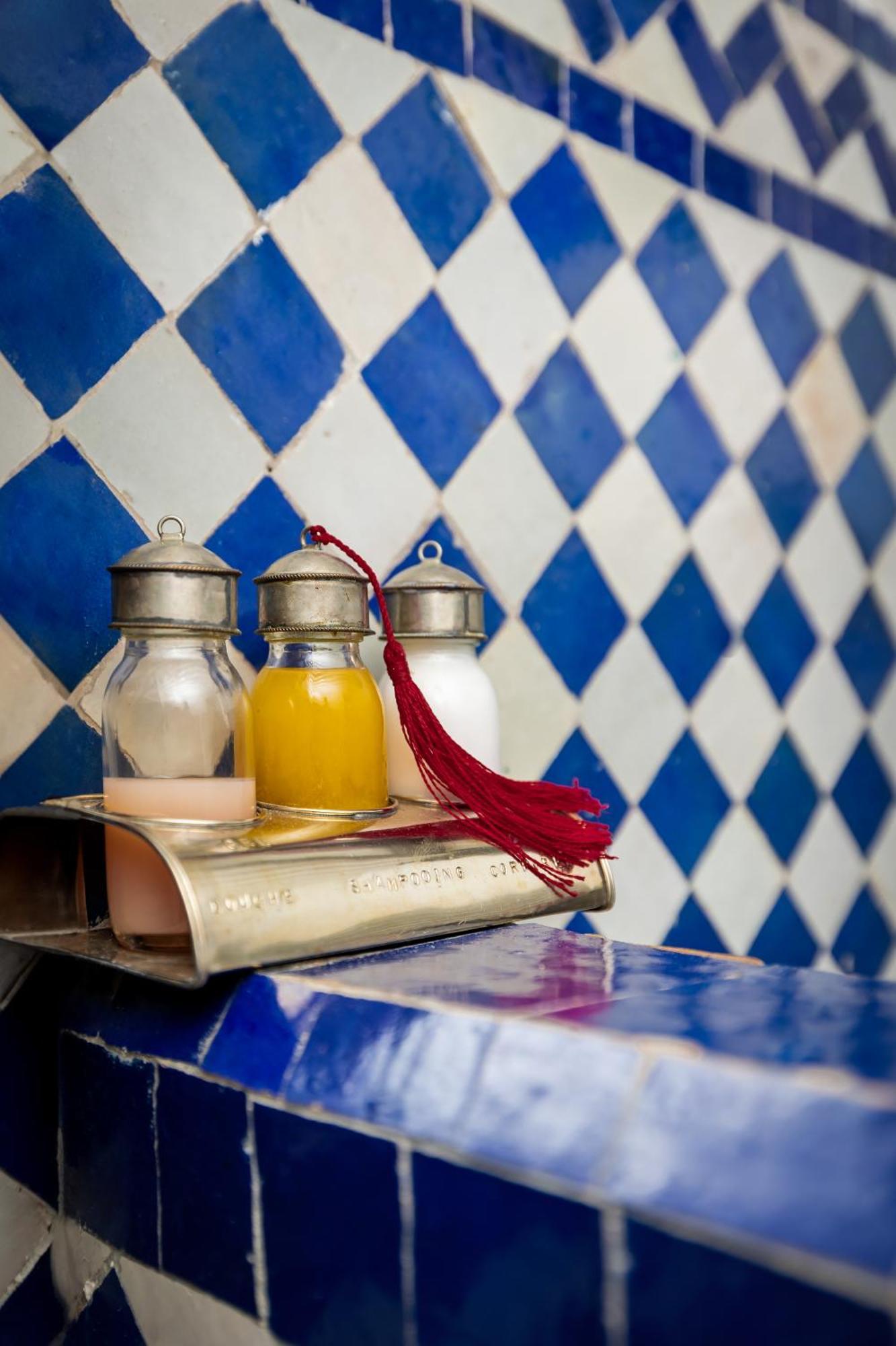 Riad Tizwa Fez Bagian luar foto