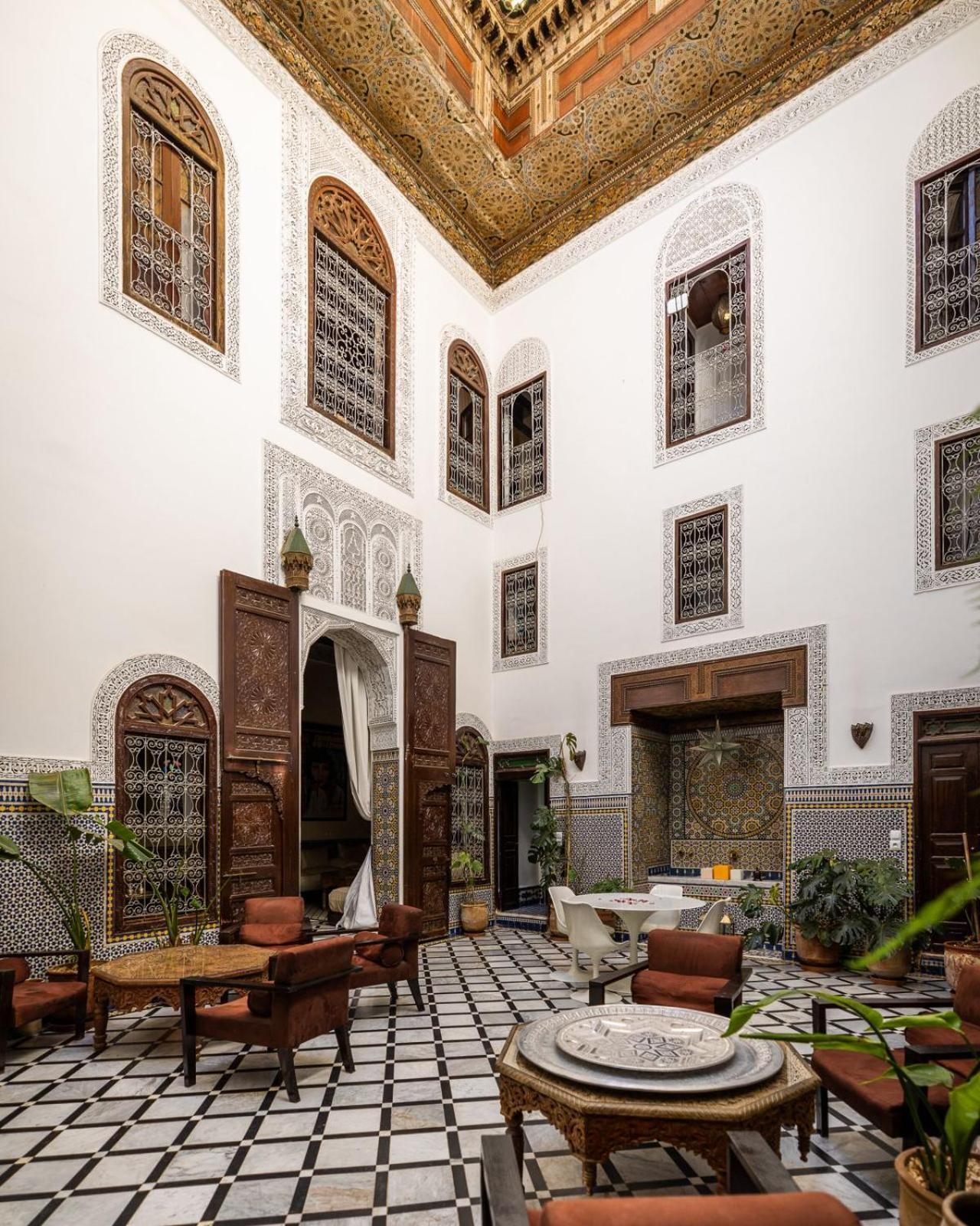 Riad Tizwa Fez Bagian luar foto