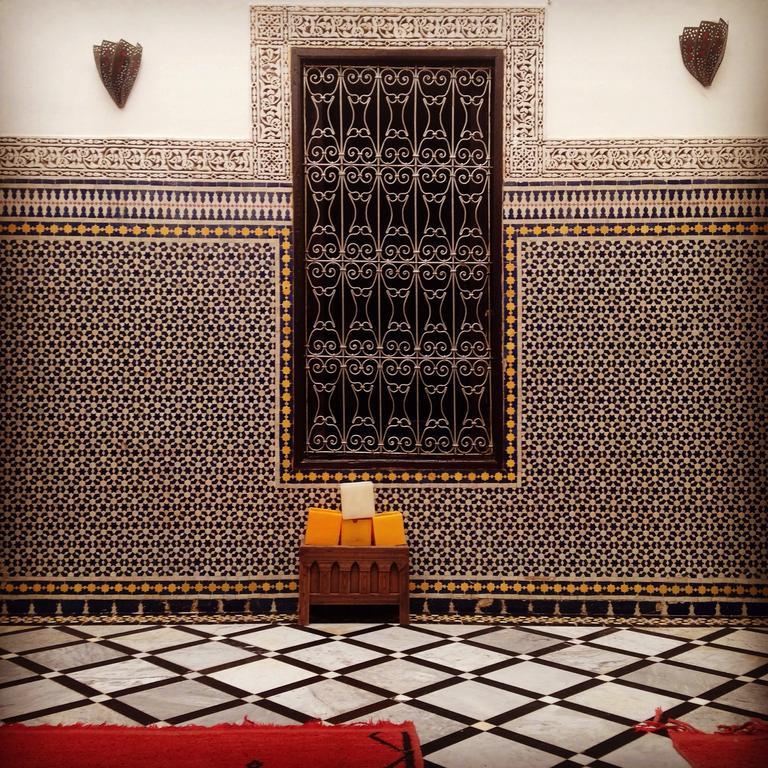 Riad Tizwa Fez Bagian luar foto
