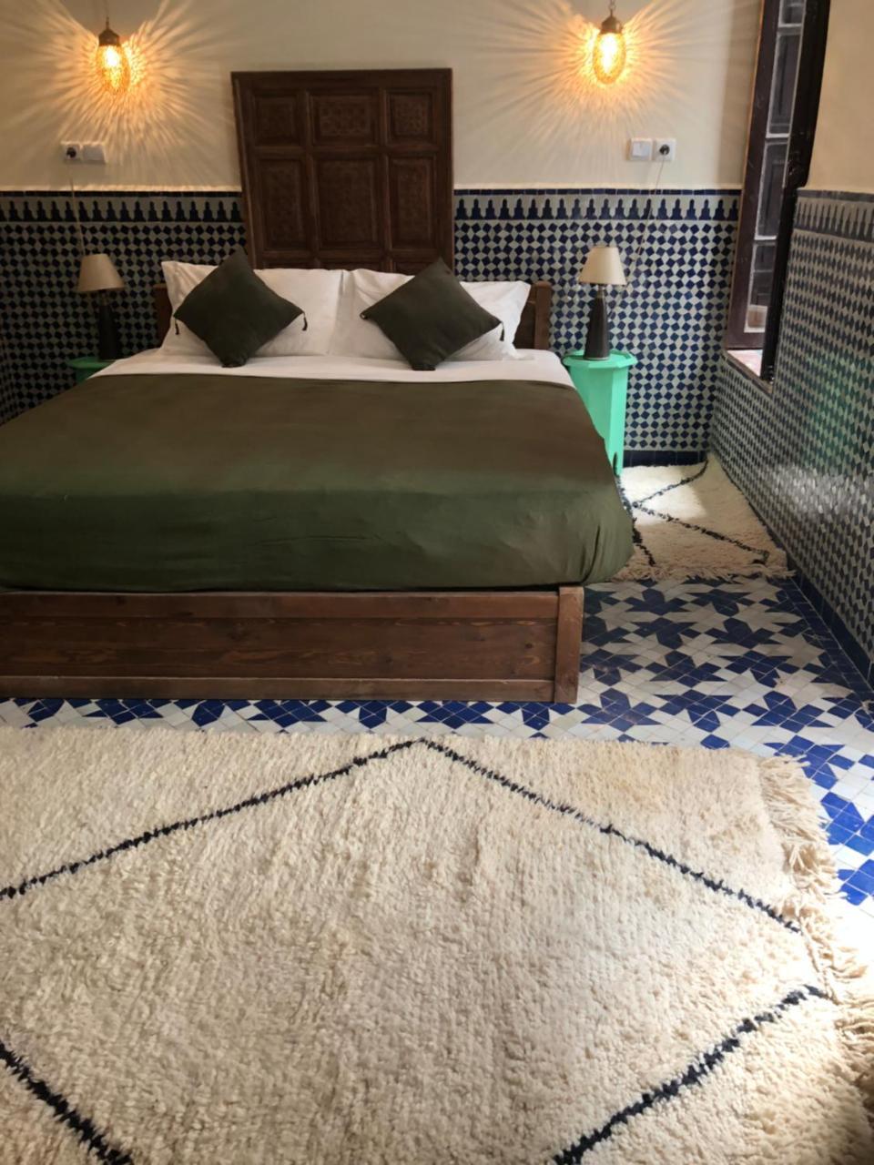 Riad Tizwa Fez Bagian luar foto